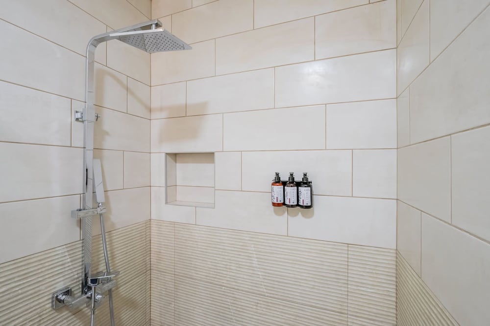 w Majestic 1BR w Fantastic Deco in Casco View