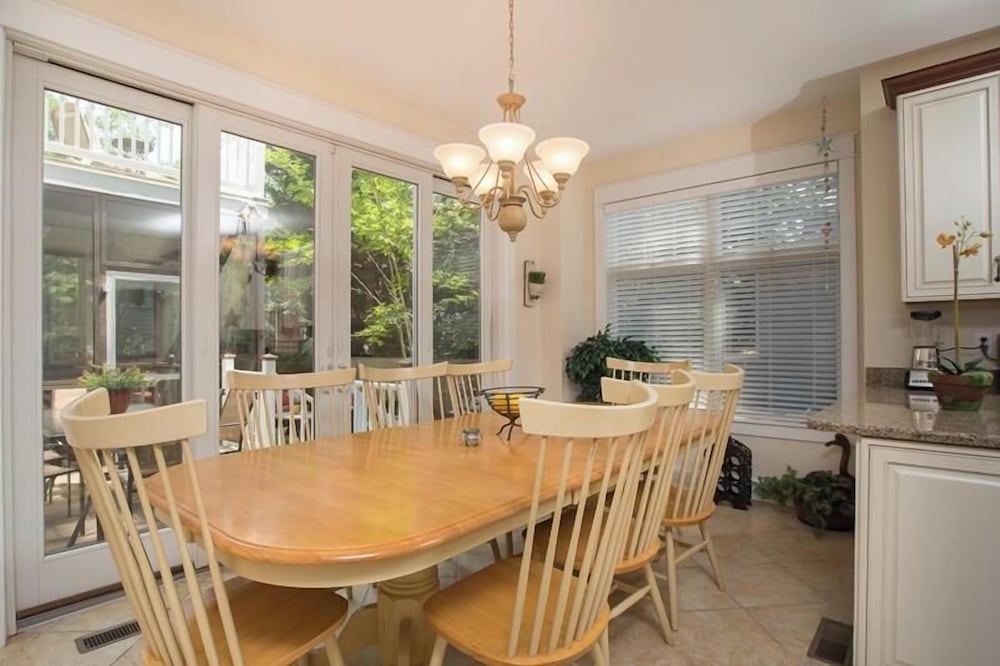 Henlopen Avenue 46