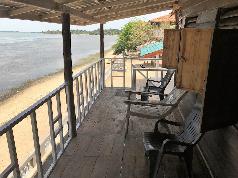 Dinuda Resort