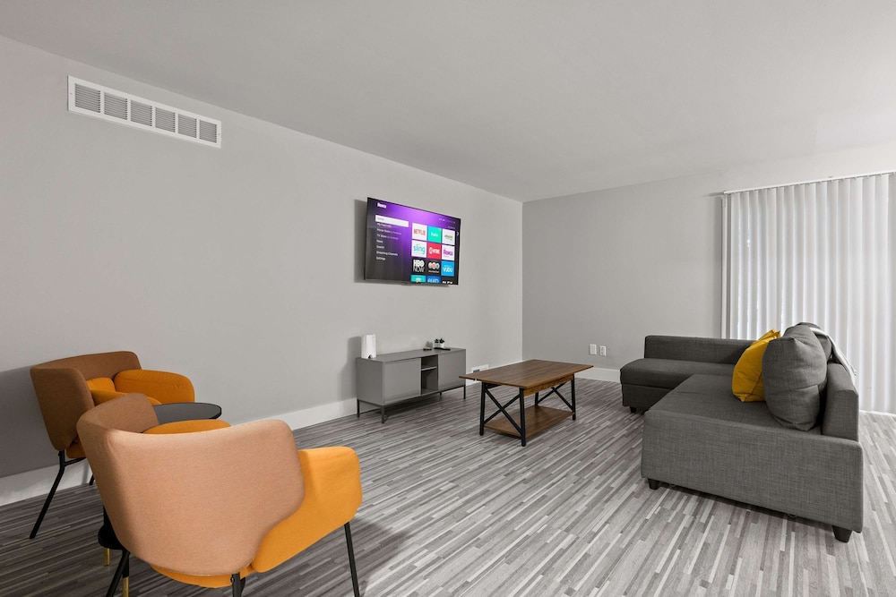 Welcoming 2BR 2BA Retreat With Modern Comforts