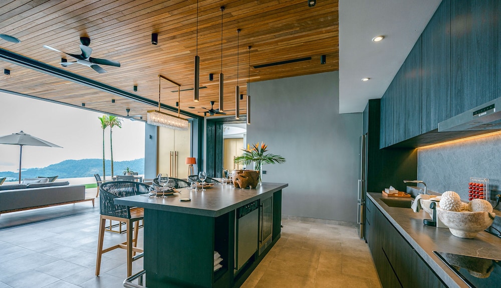 Villa Vista - Ultra-Luxury Private Villa