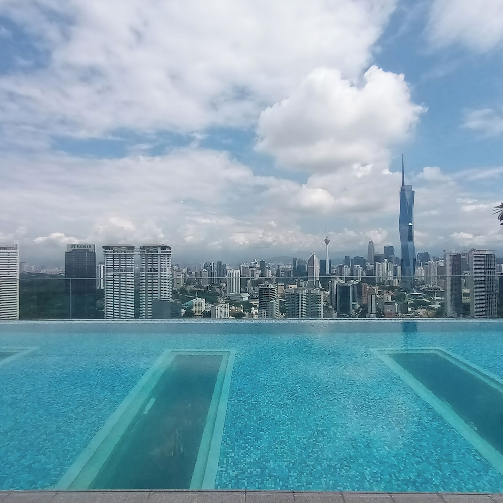 Riveria City KL Sentral Luxury Apartment