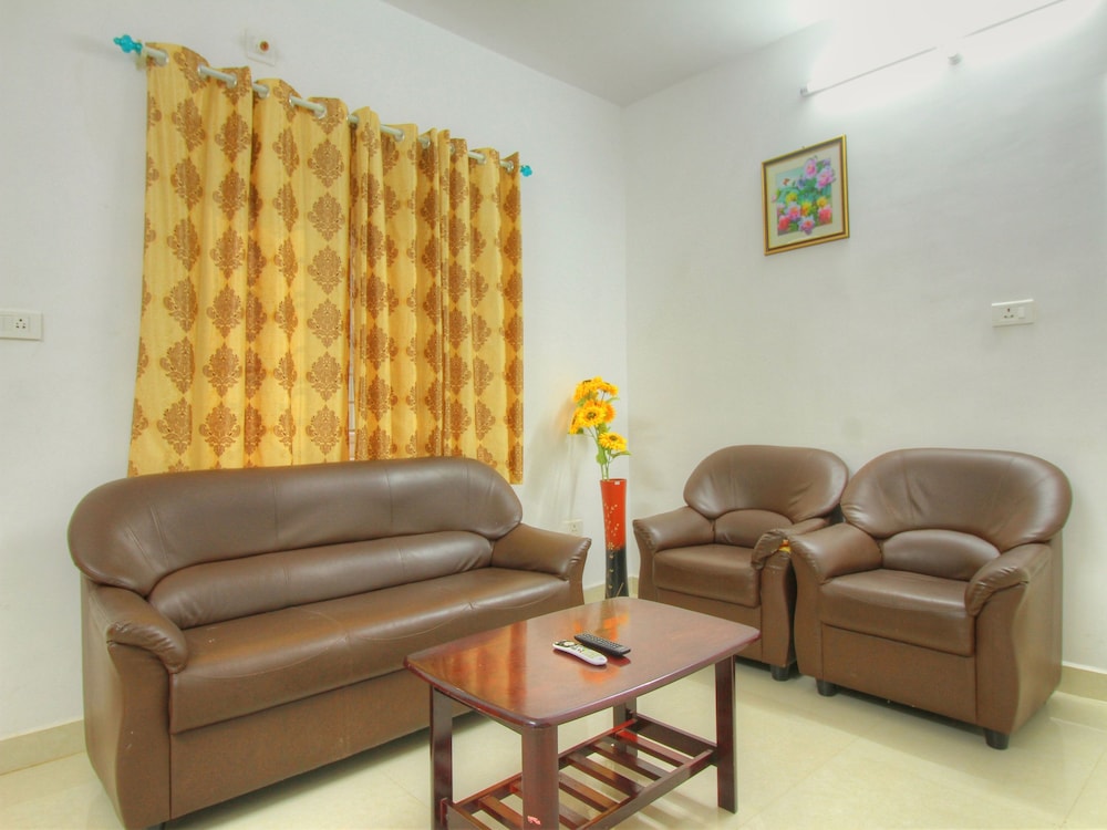 OYO 15478 Lalana Residency view 3