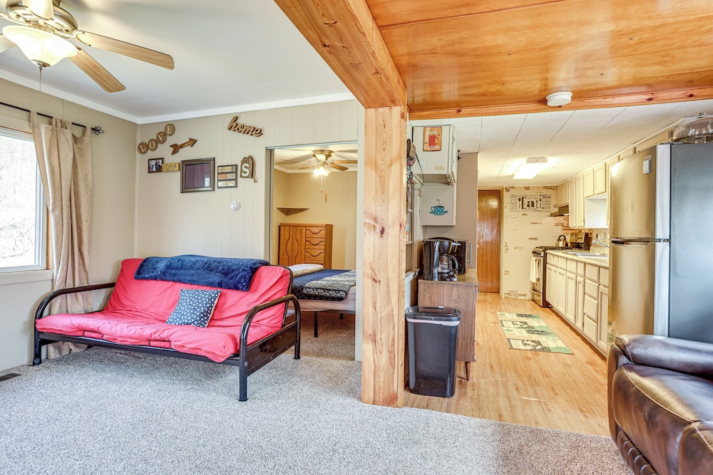 4 Mi to Snowmobile Trails: Muskegon River Retreat