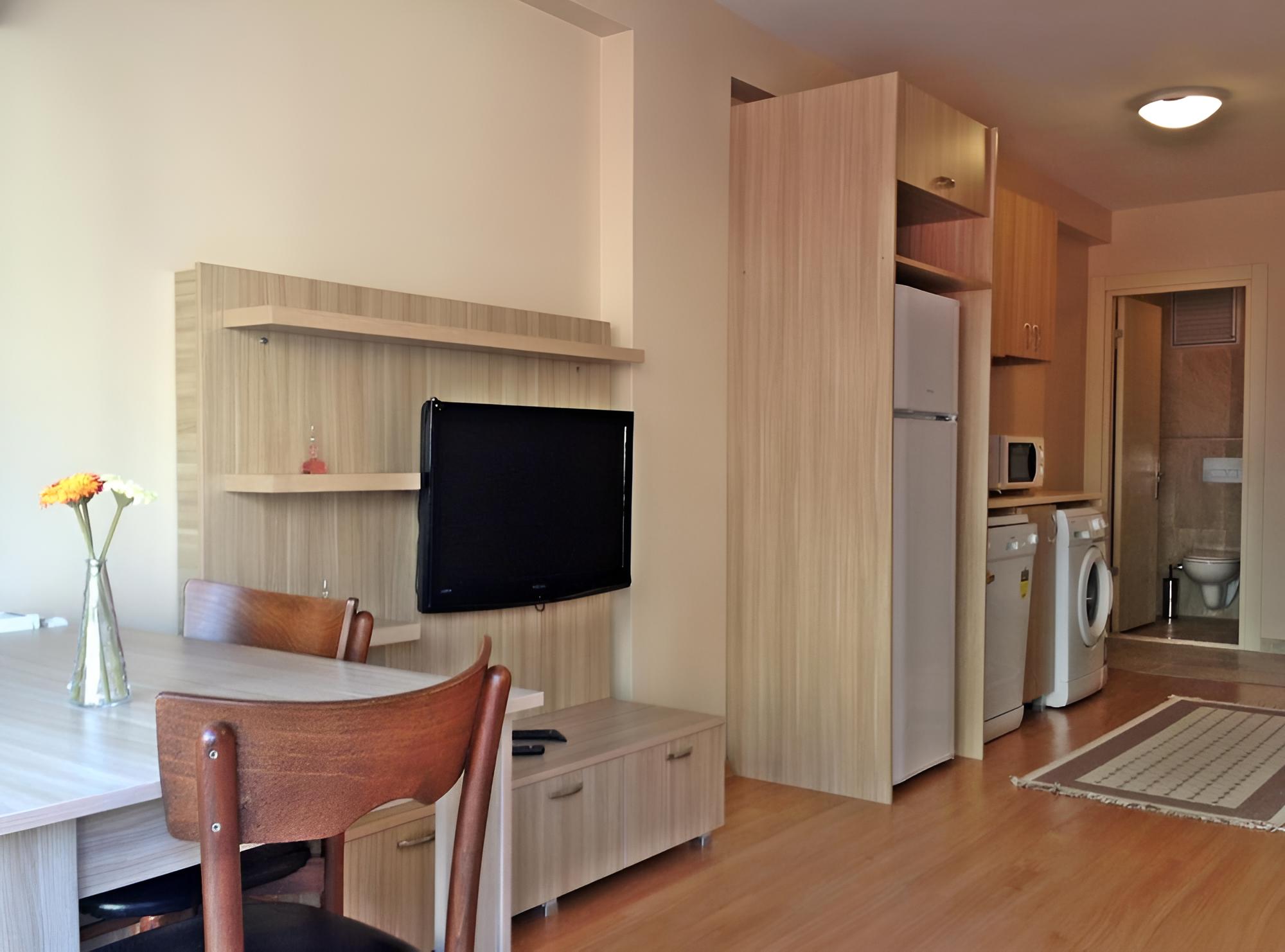 Atrium Suites