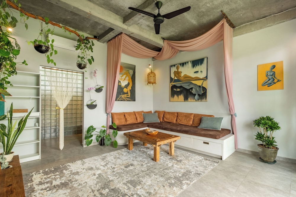 Private Pool Villa in ubud with Jungle View