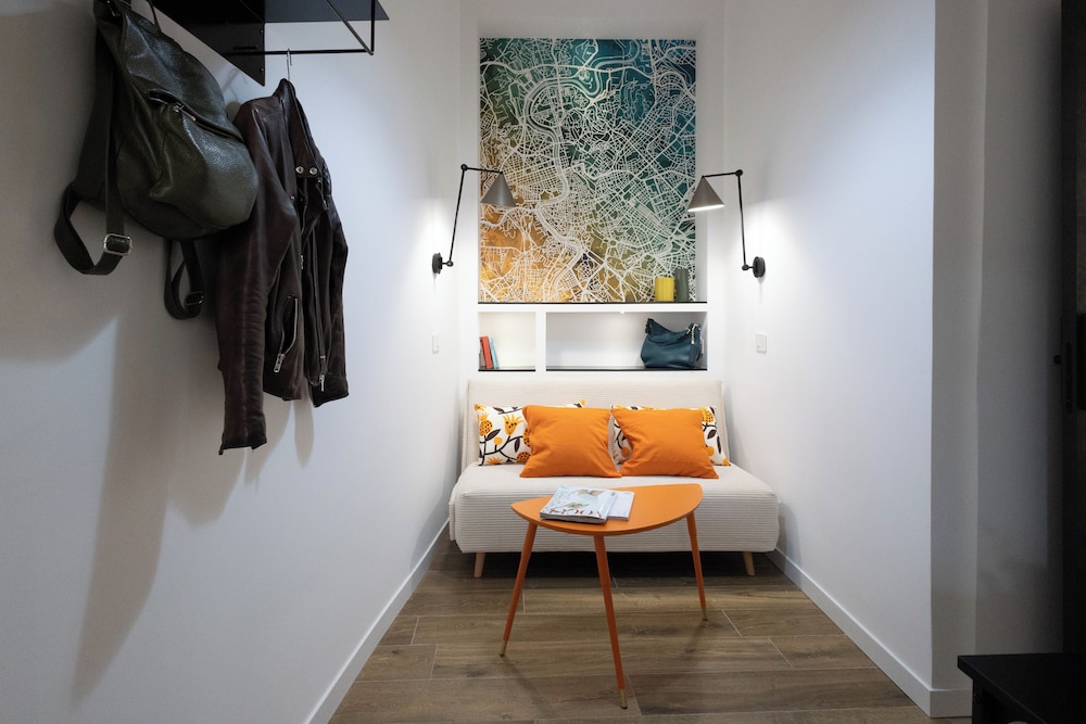 Style & Stone Guest House