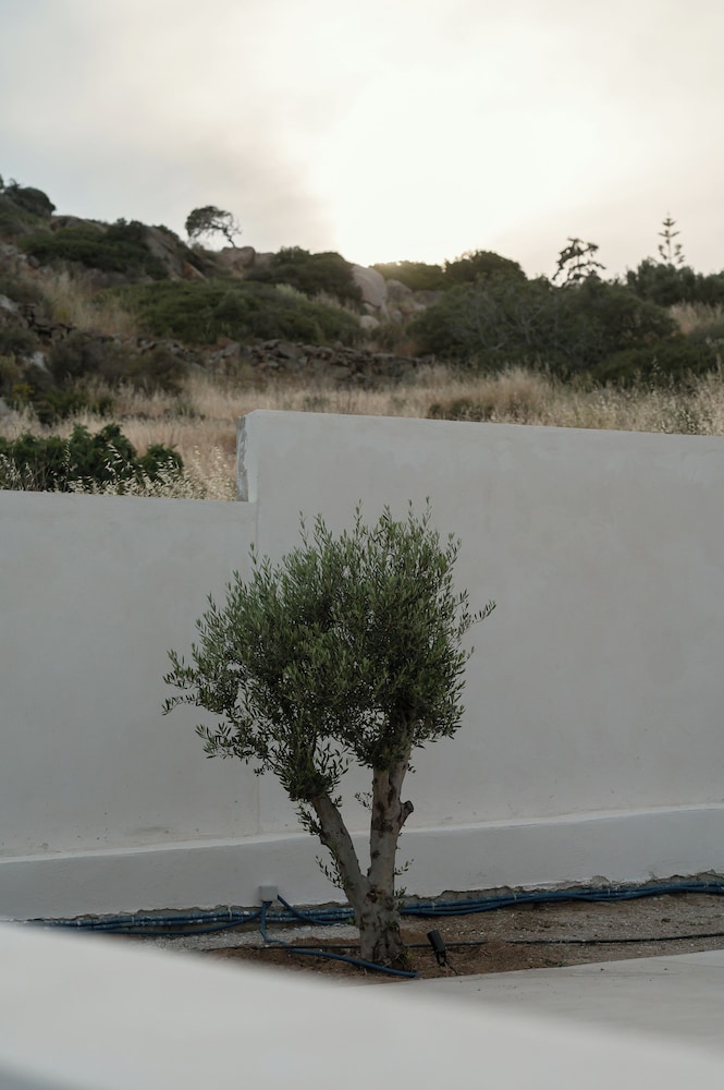 Mitos Ultimate Escape Villas