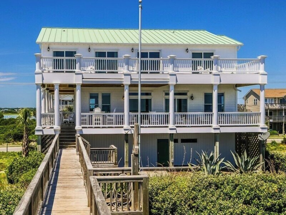 Oceans 111 by Topsail Realty