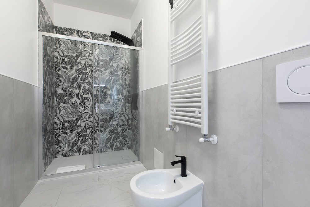 AMINA Guest House