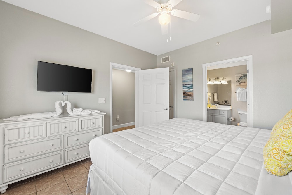Tidewater by Book That Condo