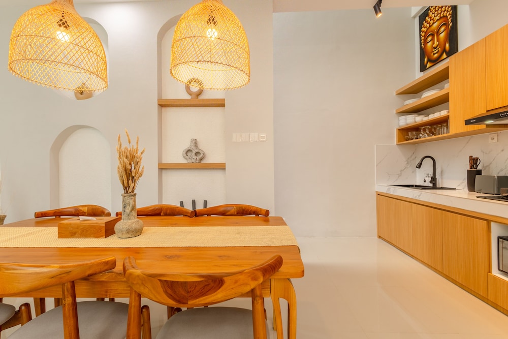 Stylish 3BR Villa La Greesa by OriVista