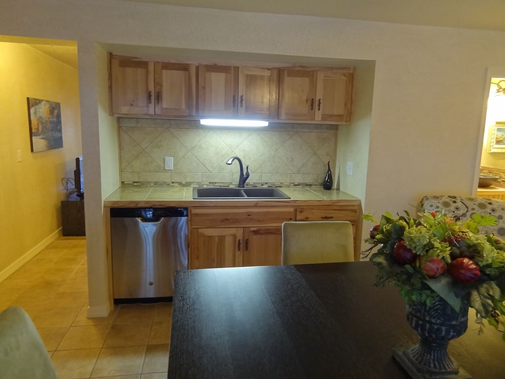 Poolside Queen Cabana with two queen beds, full kitchen and pool access overlooking Lake Ouachita. by RedAwning view 5