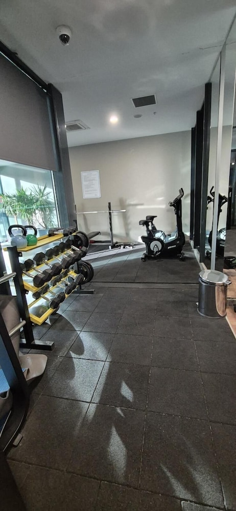 LUX RESIDENCE 2 ROOMS 1 SALOON