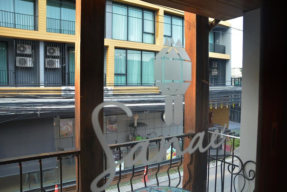 Sanae' Townhouse Chiang Mai