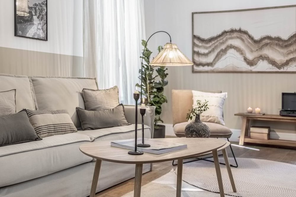 Cremano - 1 Bedroom and Office in Centro