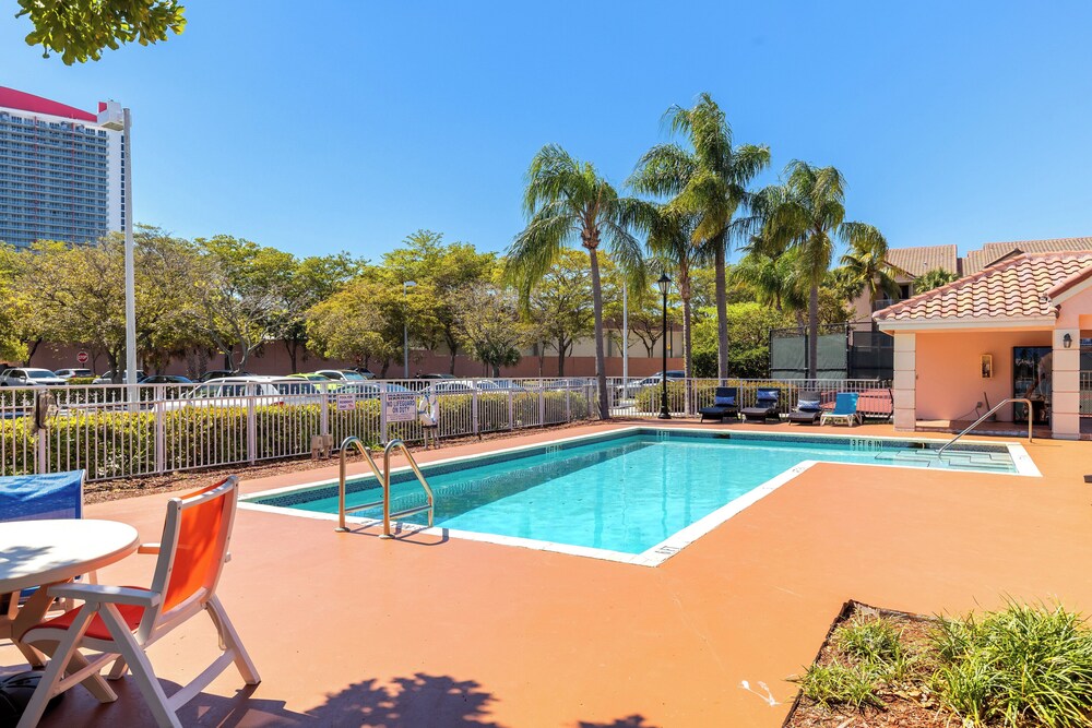New 3 Bedroom 2 Bath with Water View