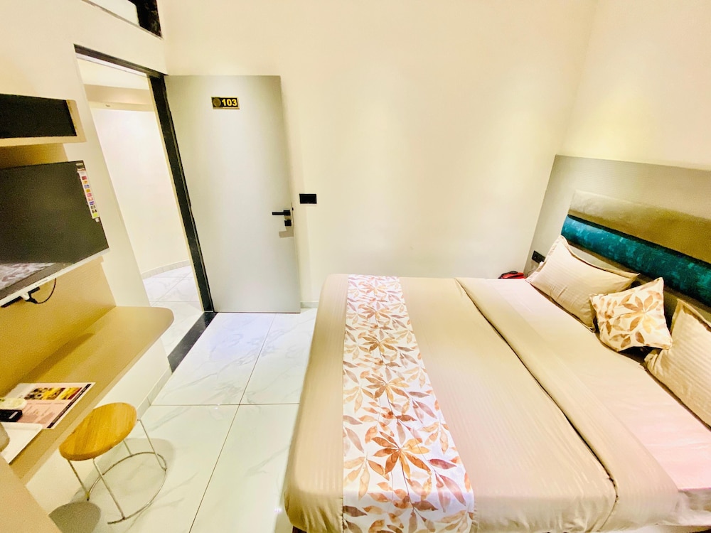 Hotel RV Residency