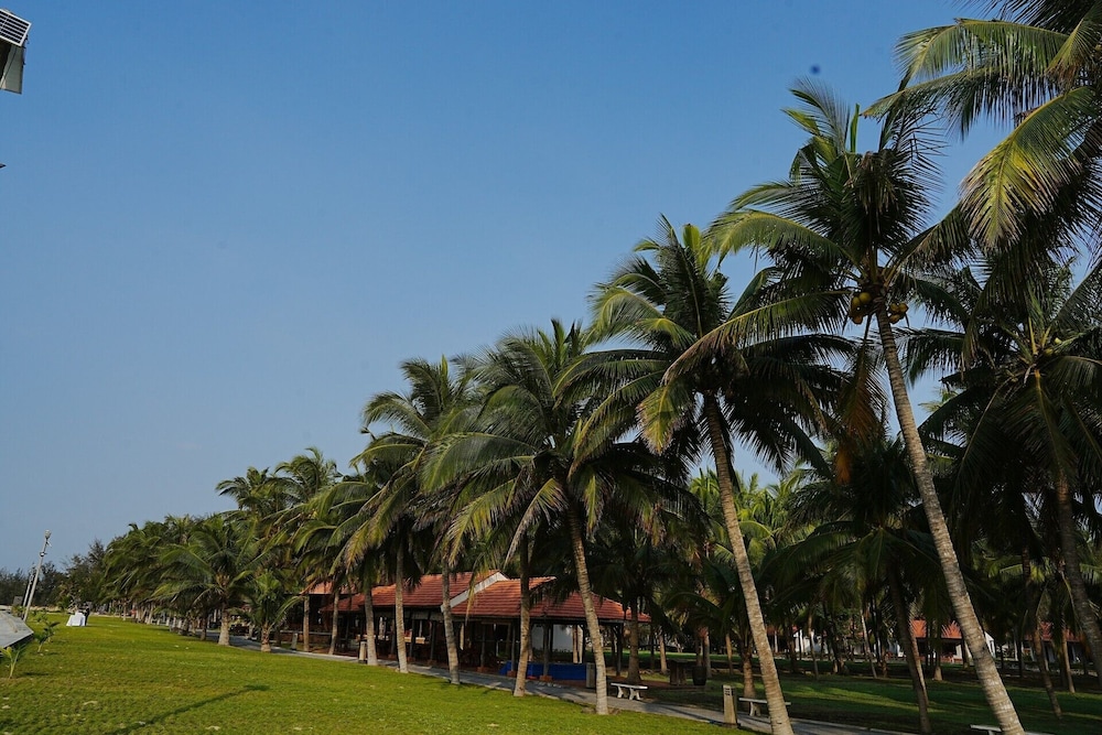 Dat Lanh Resort