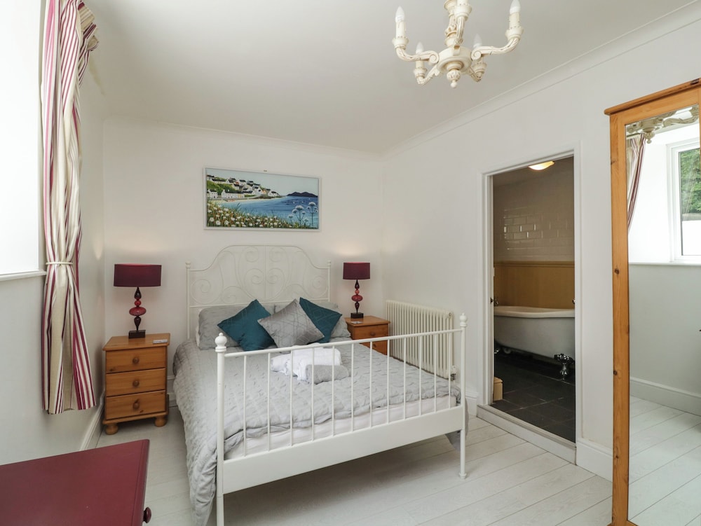 The Coach House Apartment