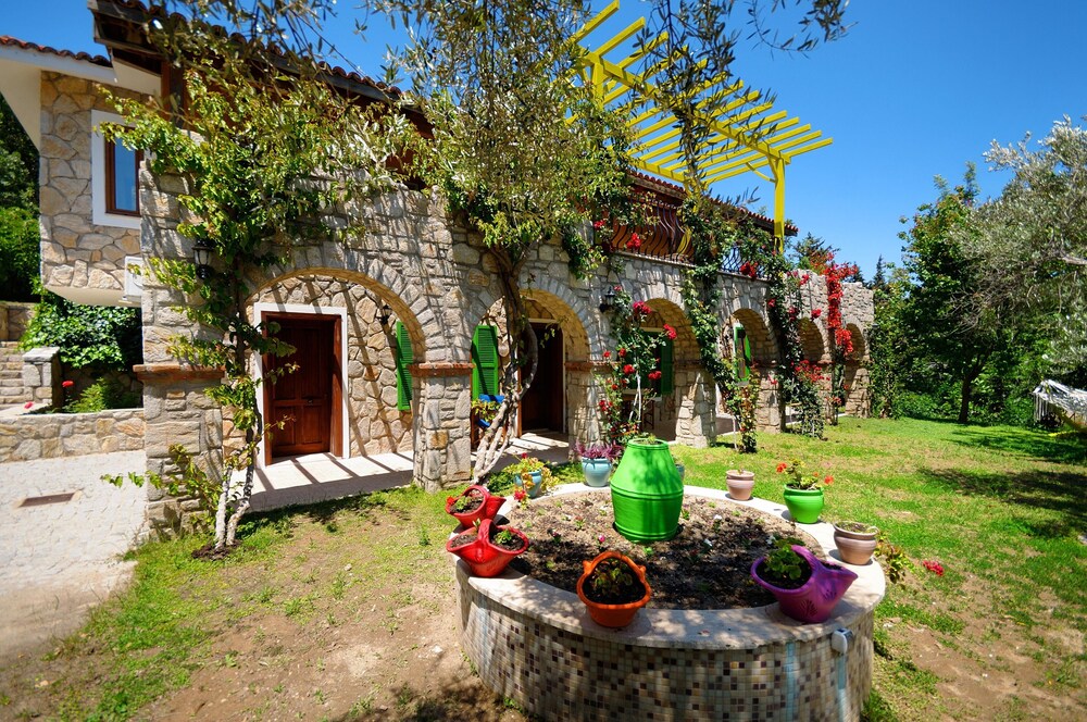 guesthouse by west