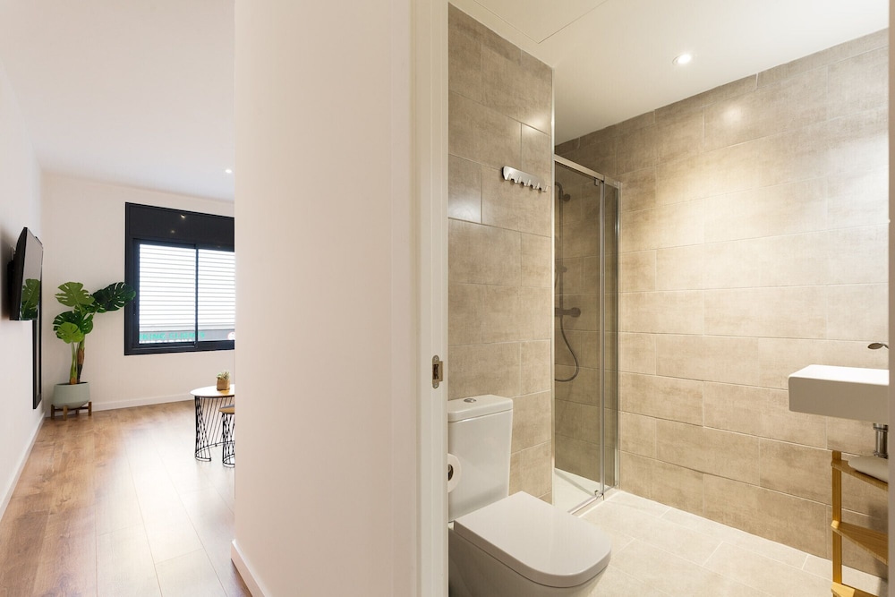 Urban Chill Apartments By Olala Homes