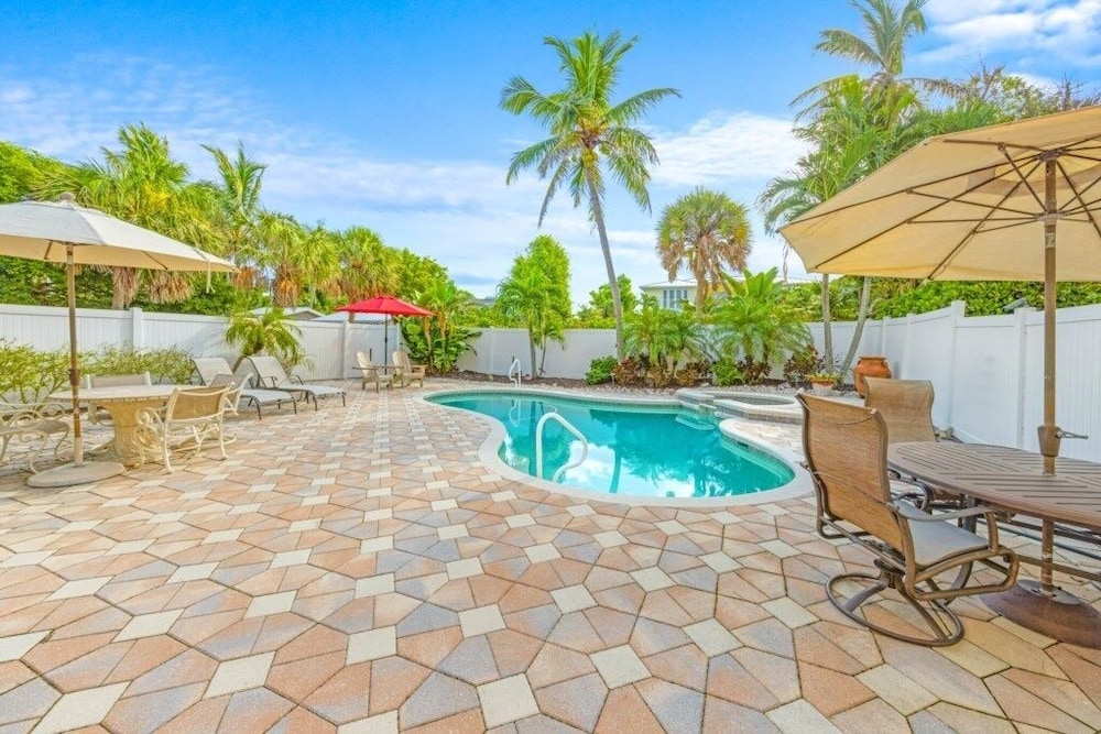 Paradise Found 4 Bedroom Home