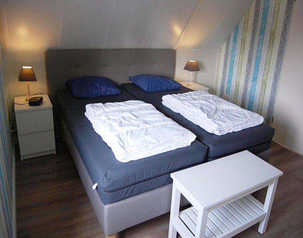 Amazing Holiday Home With Garden view 5