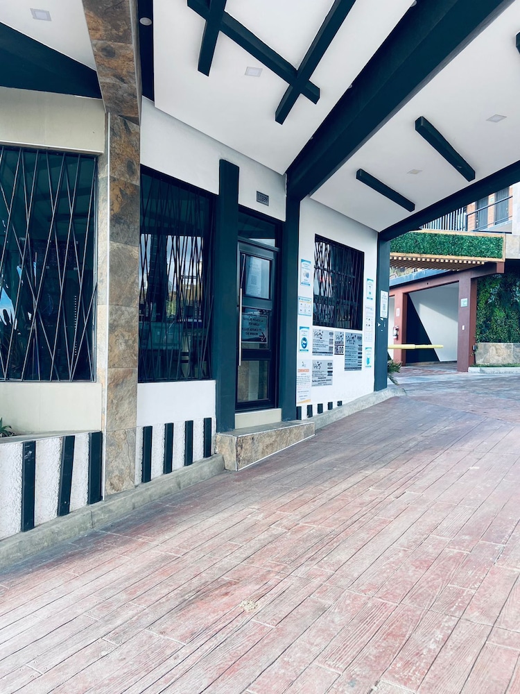 Hotel Fiesta Rosarito - Image 1