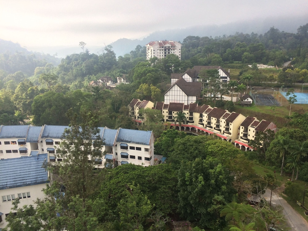 Hotel 2 Bedrooms Apartment by Paul - Image 1