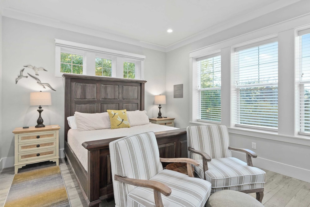 The Palmetto Blue by Avantstay Steps to Beach, Ocean Views