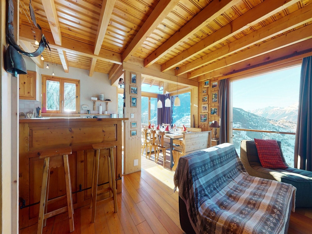 Chalet in the Heart of Valley With Balcony