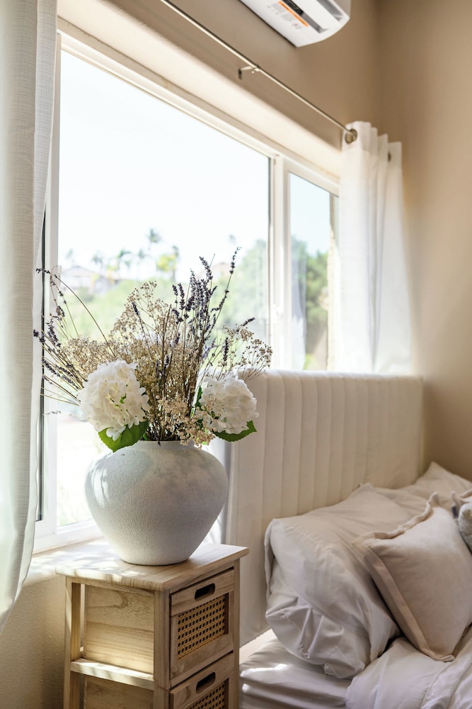 Tranquil Nature Retreat Private Patio & Cozy Charm