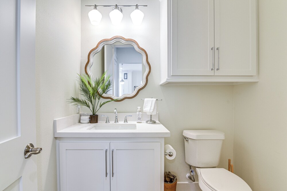 Walk to Beach: Galveston Gem w/ Pool Access