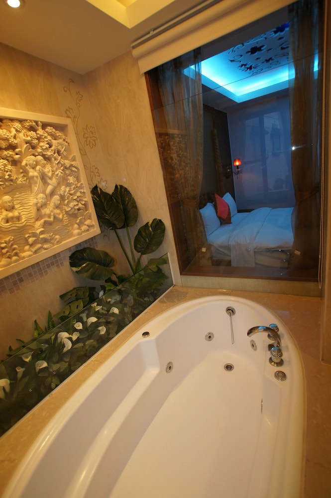 Xiu Feng B&B