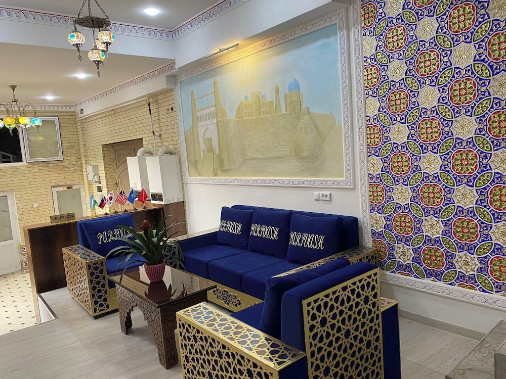 Family Guest House Parivash