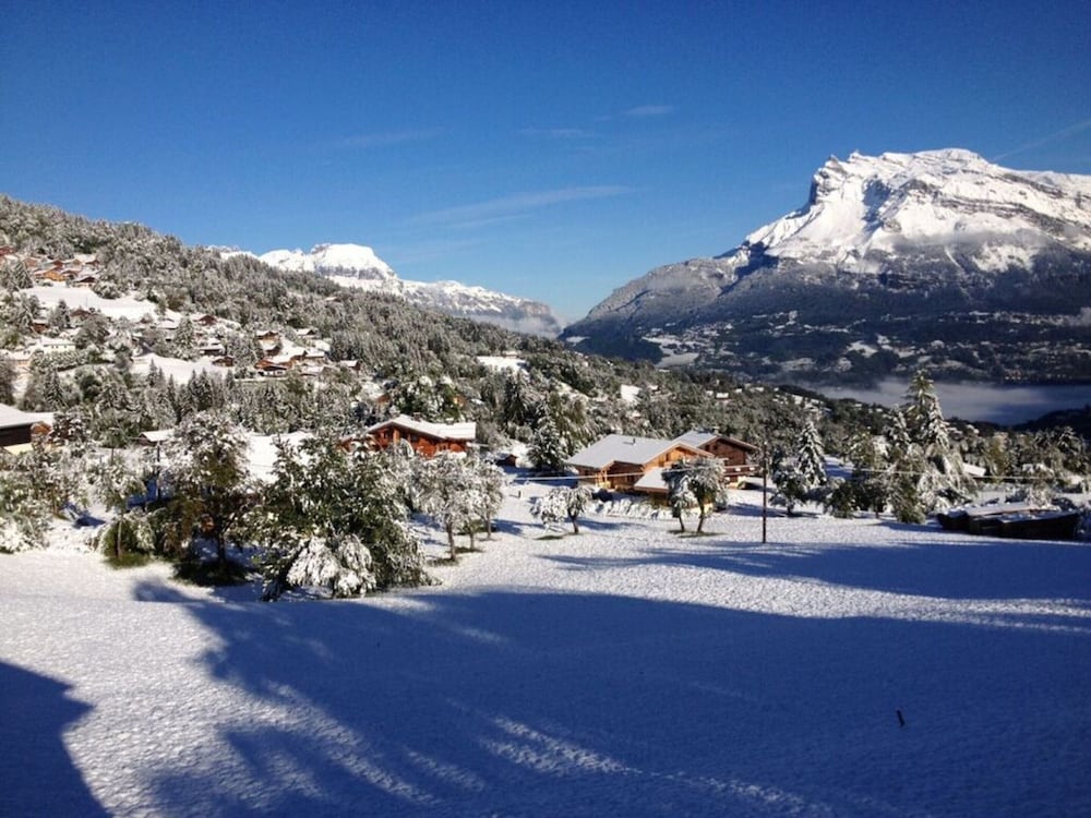 Comfortable Chalet Near Ski-lift view 5
