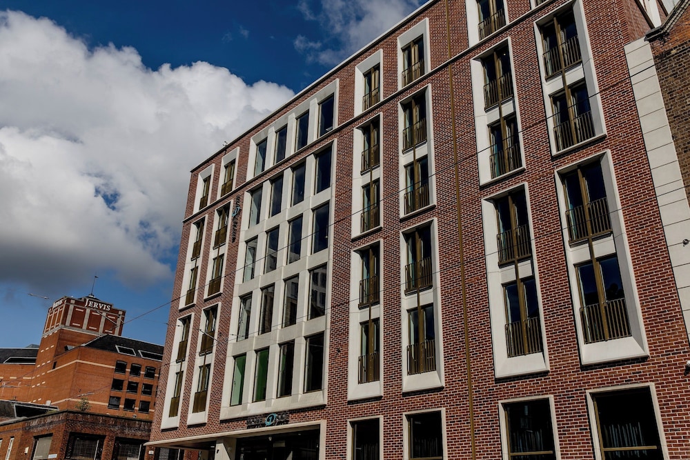 Motel One Dublin 15