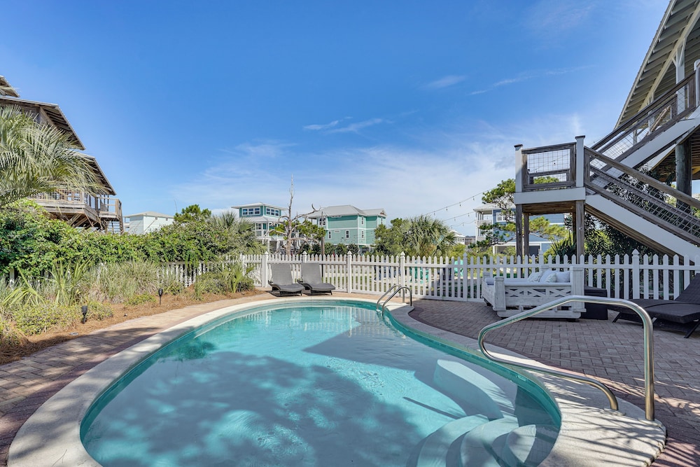 Walk to Ocean: Beach House w/ Pool in Port St Joe!