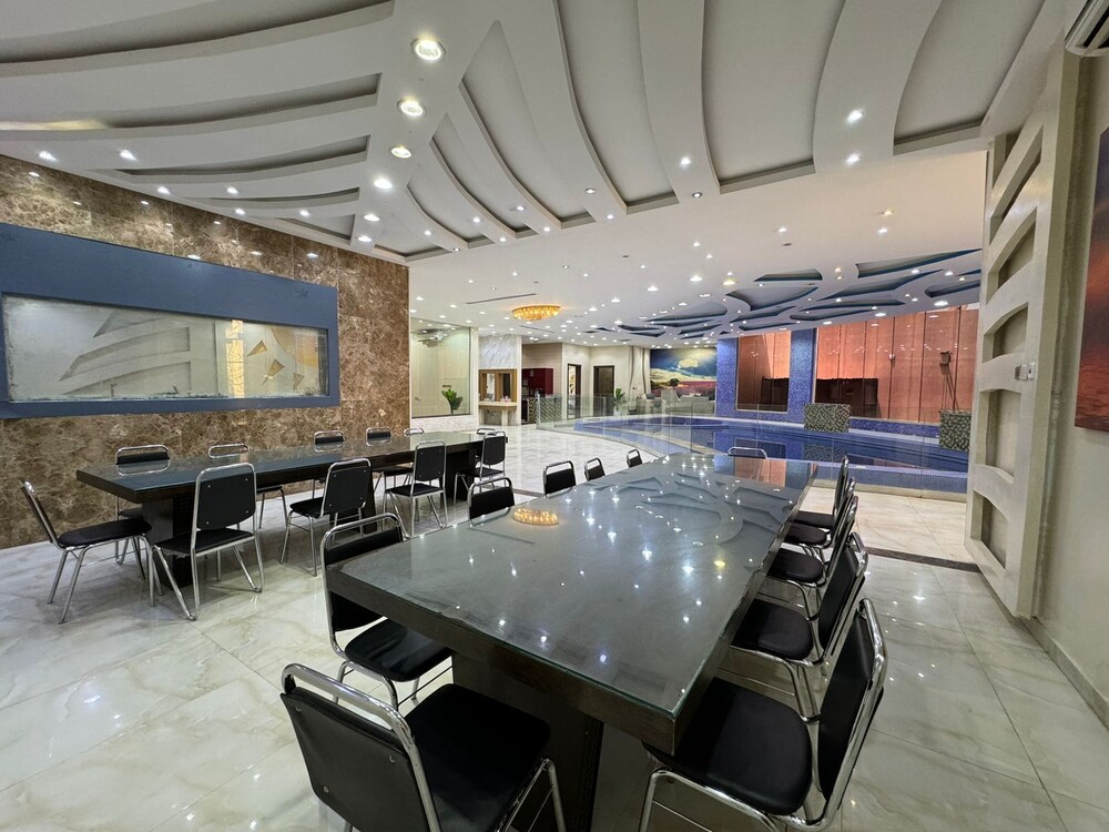 meeting & event spaces