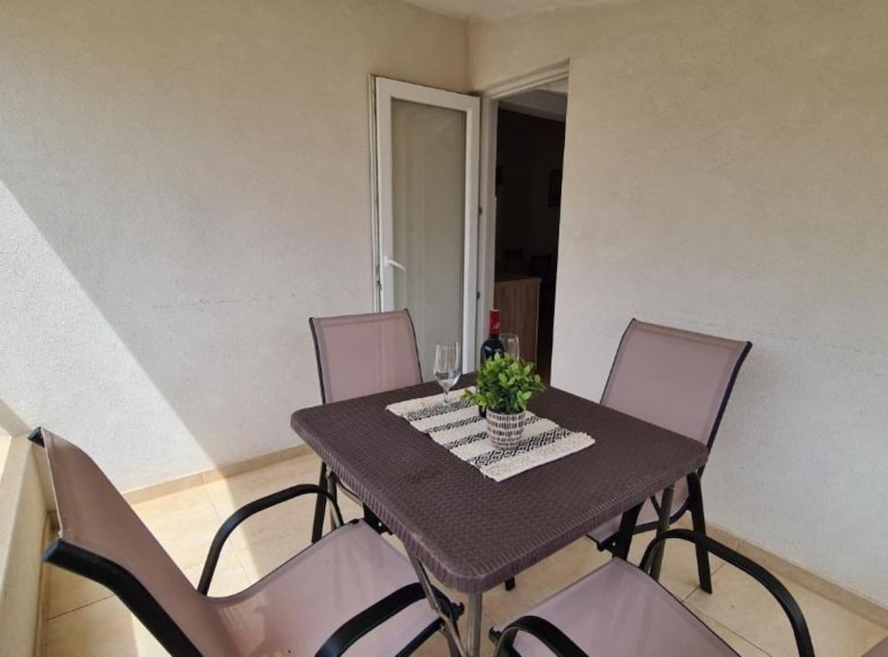 Apartments Josip