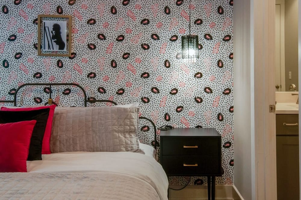 Close to the Gulch - Book Today