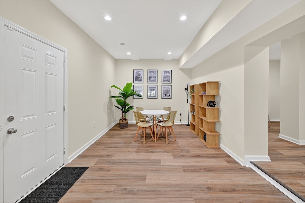 Atlanta Family Retreat 5br And Backyard 5 Bedroom Home