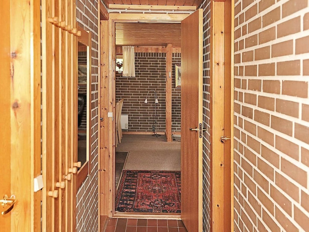 Cozy Holiday Home in Henne near Sea view 2