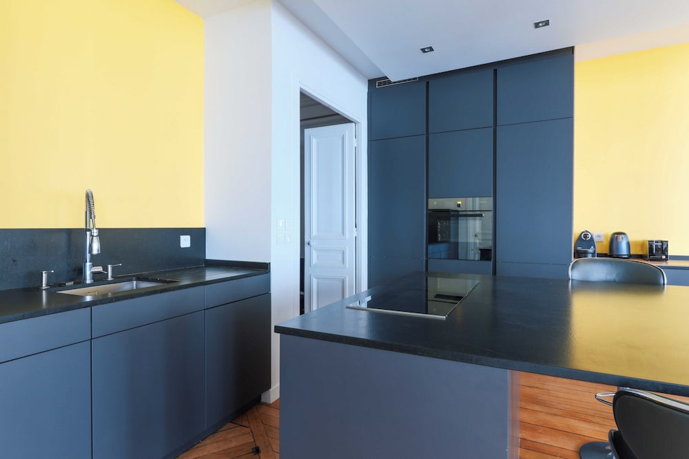 Very Spacious Apartment - 5br/10p - Champs-elysees