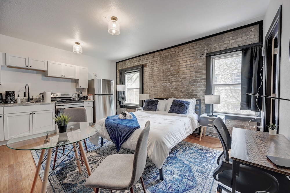 ROVE LIVING/KB - Prospect
