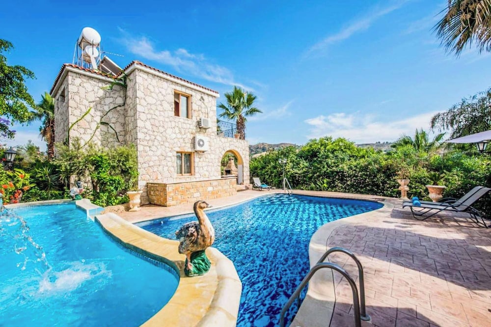 Villa Anna Argaka
