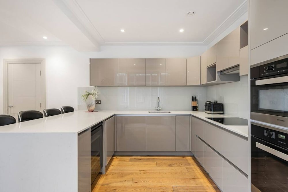 Luxury Park Lane Apartment - Opposite Hyde Park