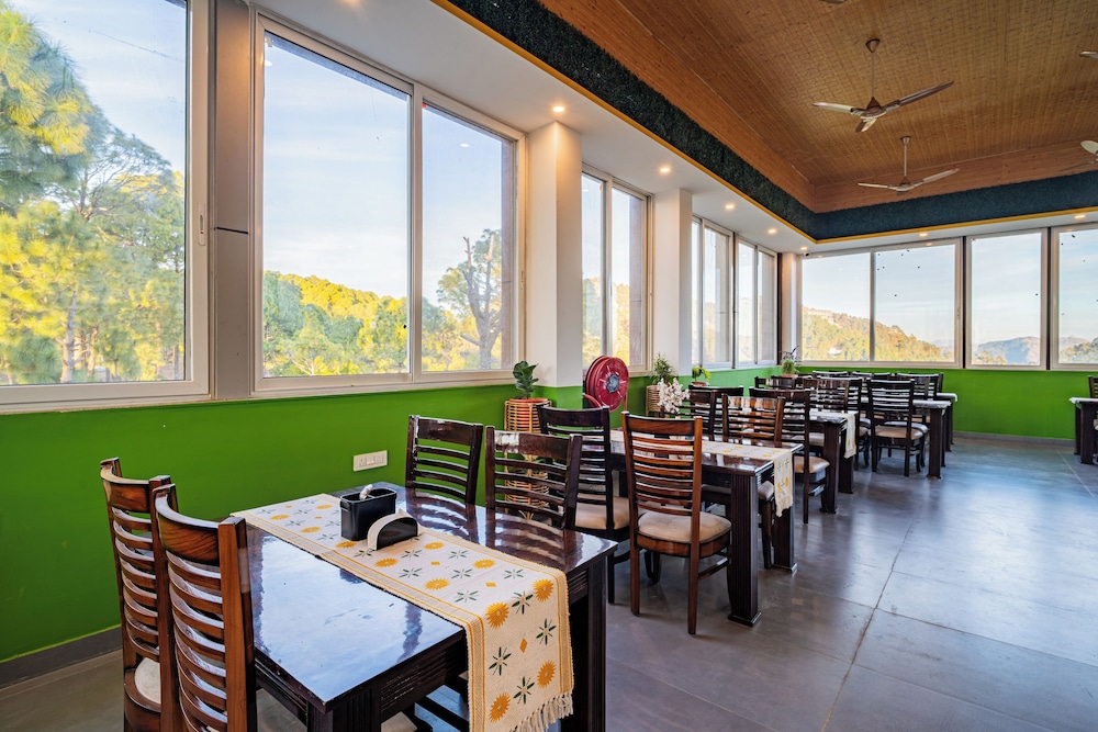 The Hosteller Lansdowne