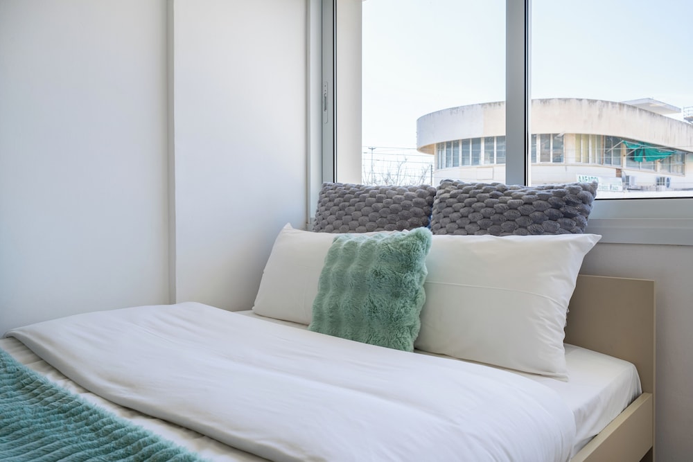 Tangerine 1-Bedroom Apartment in Larnaca